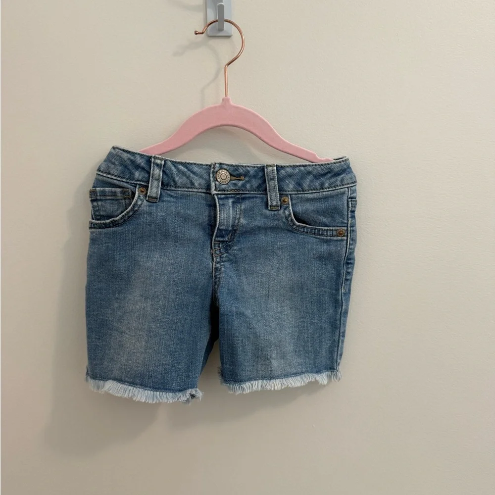 4T/5T Girls 5-Piece Shorts Bundle (Janie&Jack, Cat&Jack, Old Navy, Carters) - Picture 6 of 11